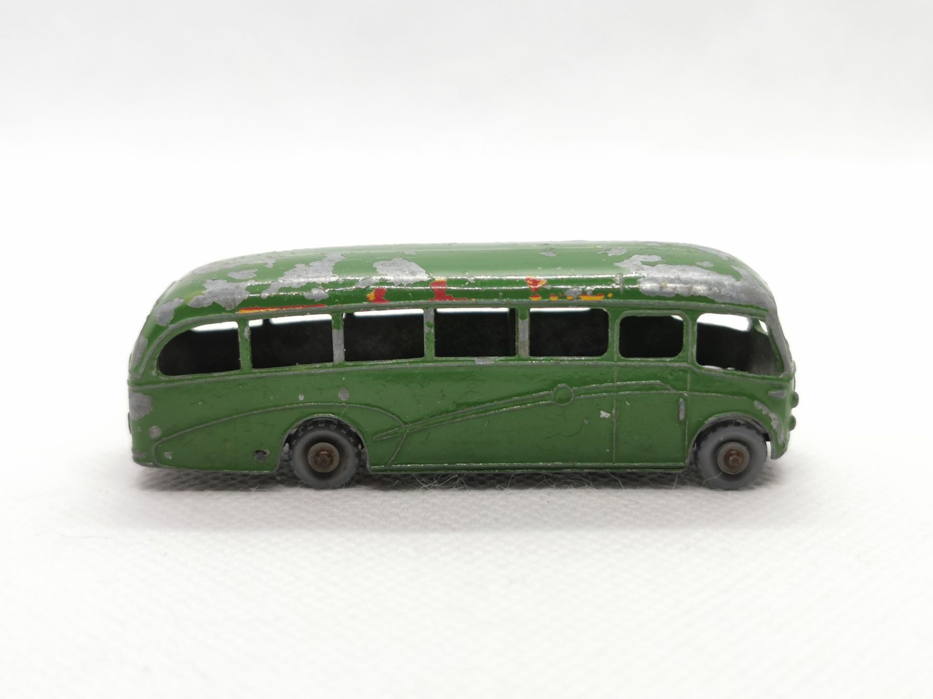 Bedford Duple Luxury Coach no. 21 Lesney Matchbox