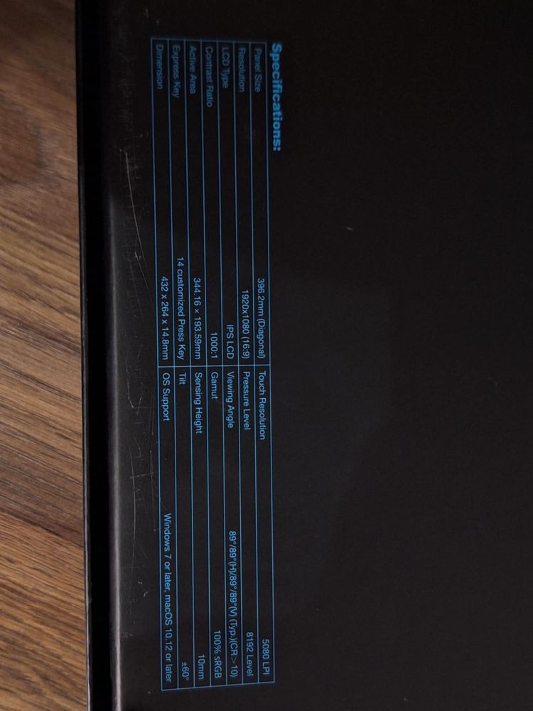 Tablet graficzny Huion Kamvas 16 + akcesoria