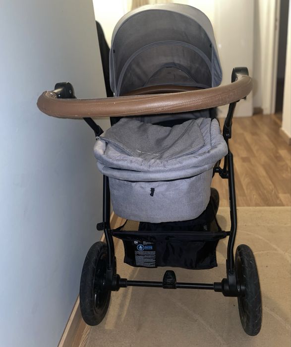 Vendo carrinho e obinho kinder kraft usado mas em bom estado