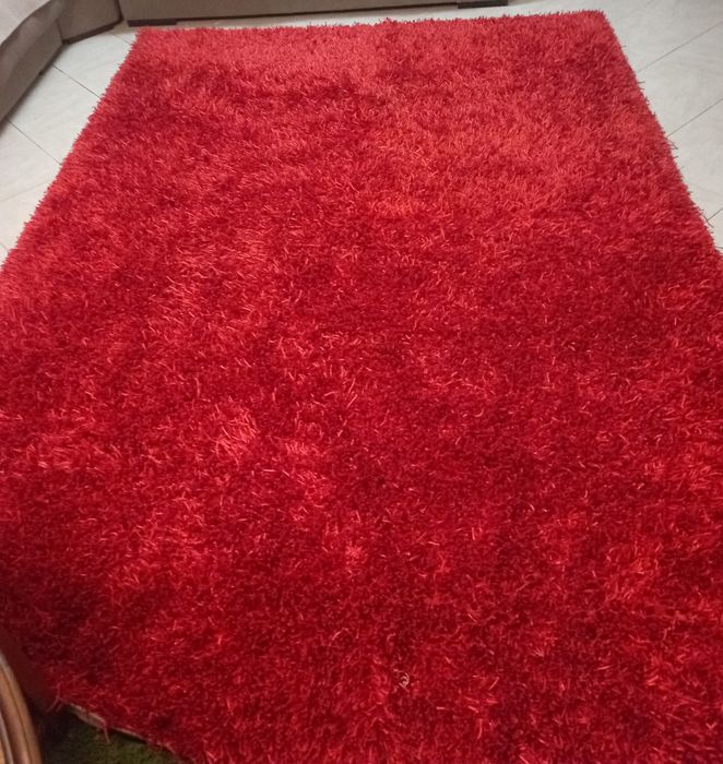 Carpete vermelha 300cm x 200 cm * otimo estado*