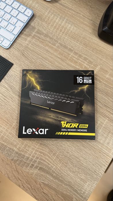 Оперативна пам'ять Lexar 16 GB