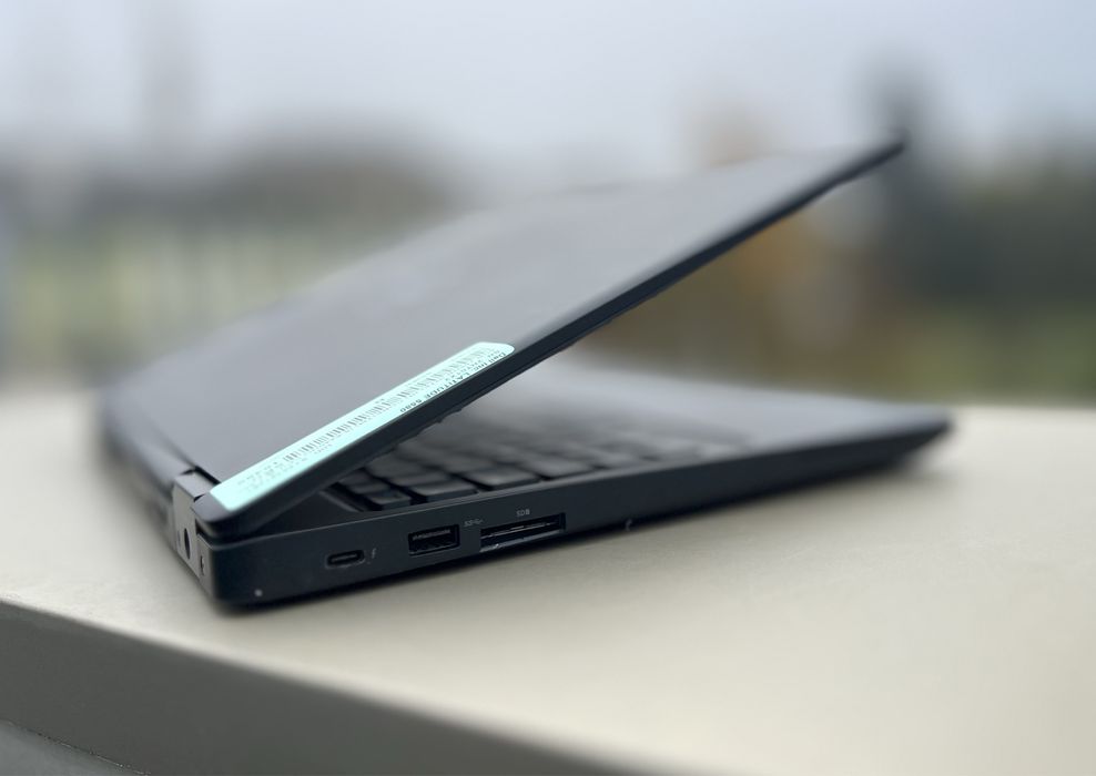 Ноутбук Dell Latitude 5580/15.6"FHD IPS/i5-6300U/8GB+256GB/Гарантія