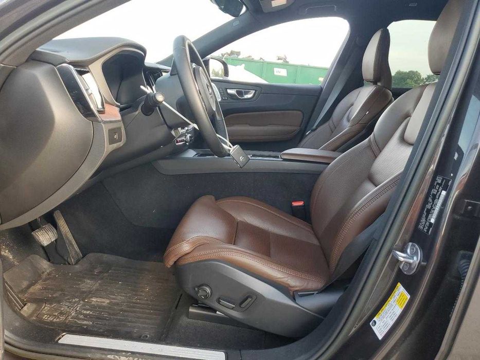 Розборка Volvo XC60 2017 - 2024 Фары Бампер Двери Капот Крыла Решетка