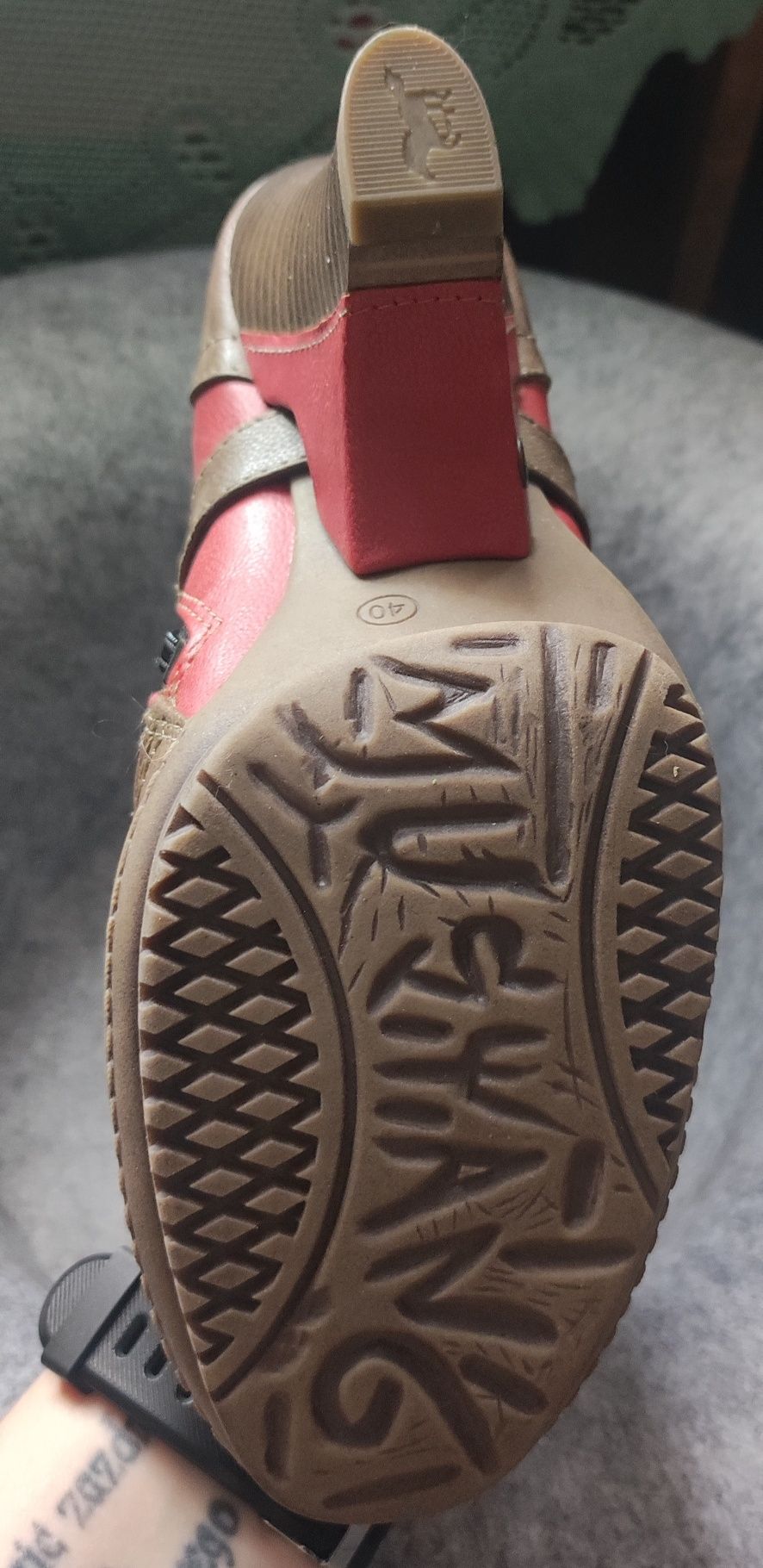 Buty Mustang , bardzo modne rozmiar  40 - 26 cm