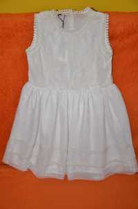 Nowa biała sukienka rozmiar 128
