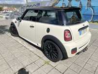 MINI JCW 211cv.