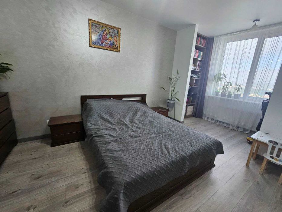 Продаж 2 кім. квартири  вул. Бігова