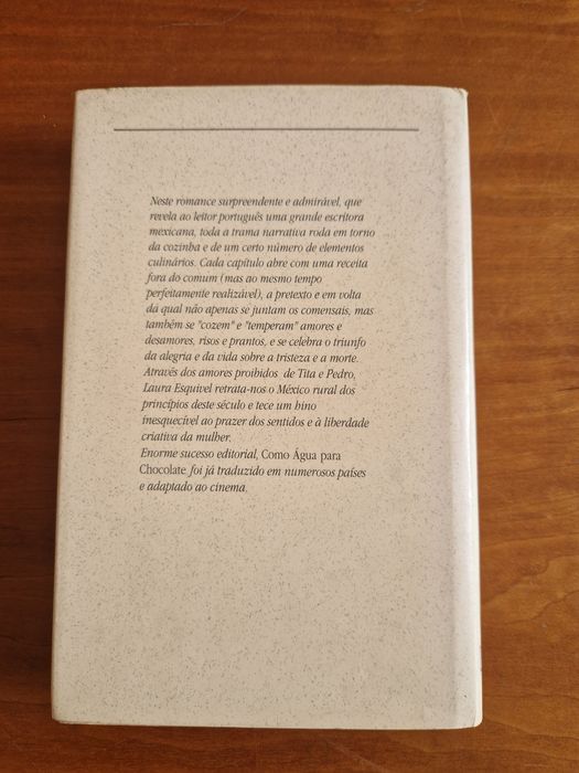 Romance "Como Água Para Chocolate", de Laura Esquível