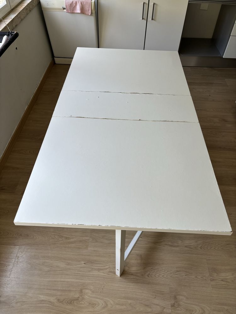 Mesa NORDEN IKEA com abas rebatíveis, pernas articuladas e 6 gavetas