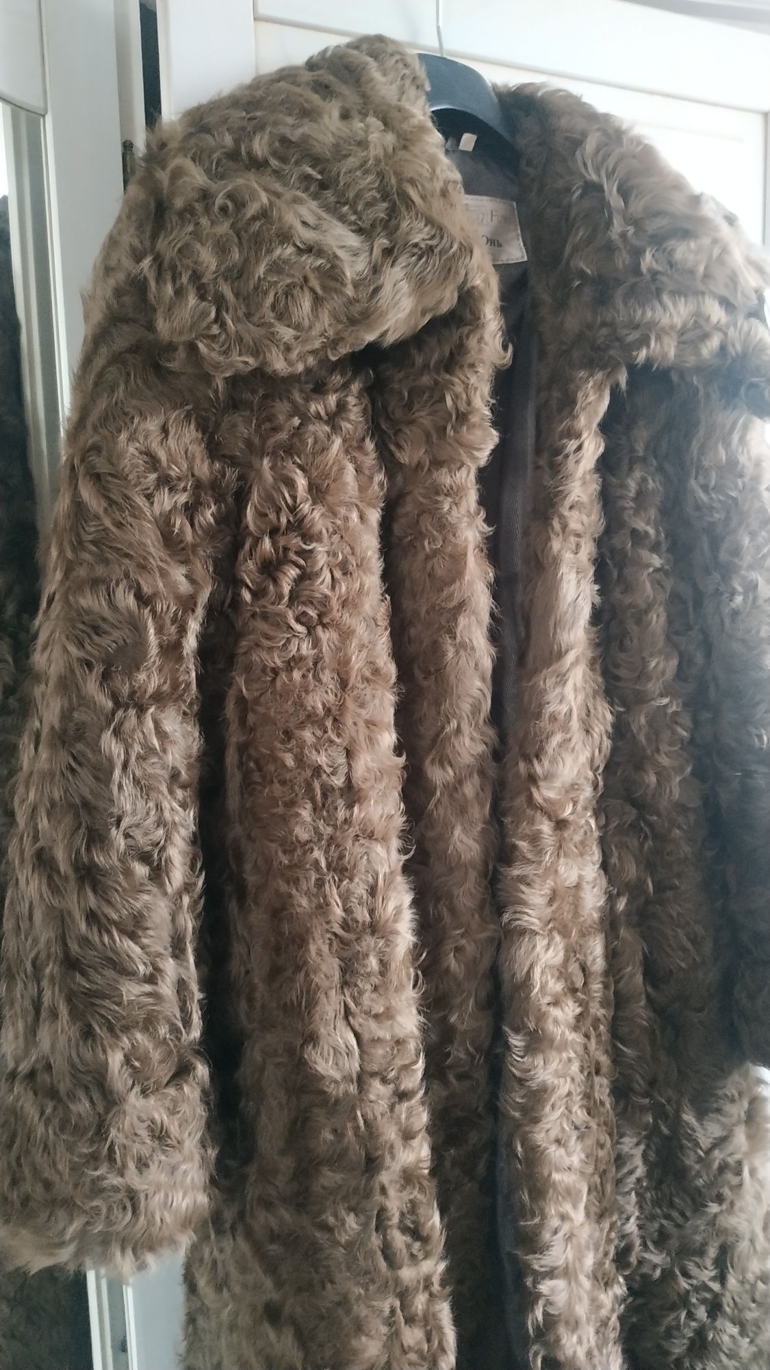 Aris Furs greckie futro naturalne ,płaszcz,oryginalne, shearling