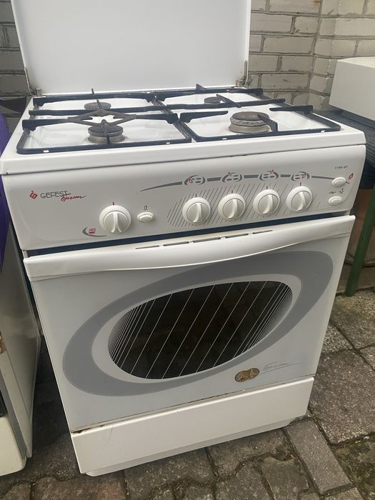 Газова плита плитка 4х камфорна чиста, гарна якісна на село