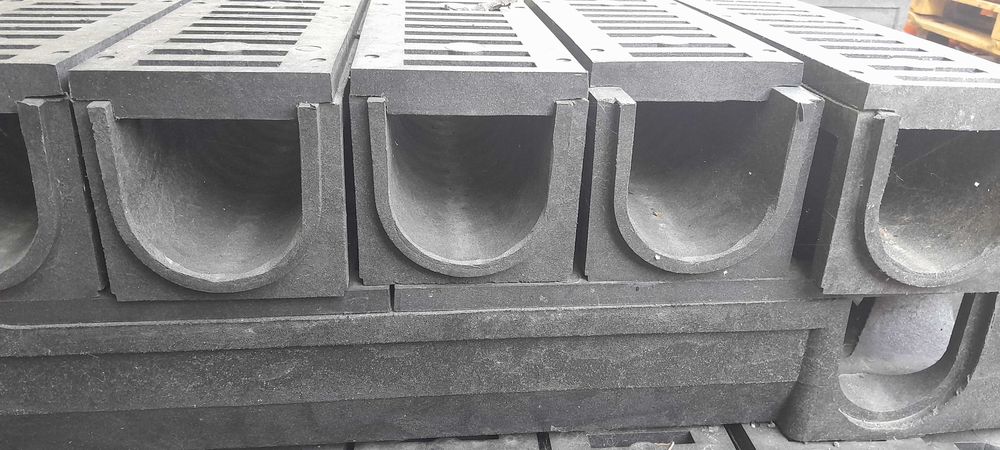 Ливневки полімерпіщані, водовідвідні лотки з решітками