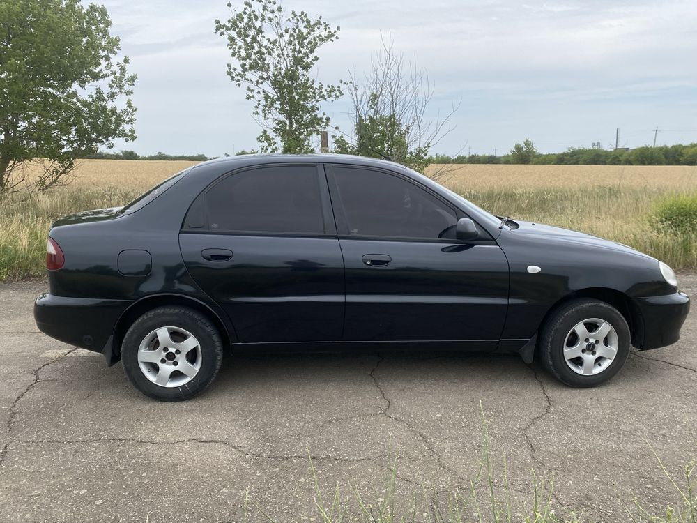 Продам Део Ланос 1.5