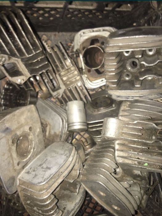 Продам поршньову мопеда карпати