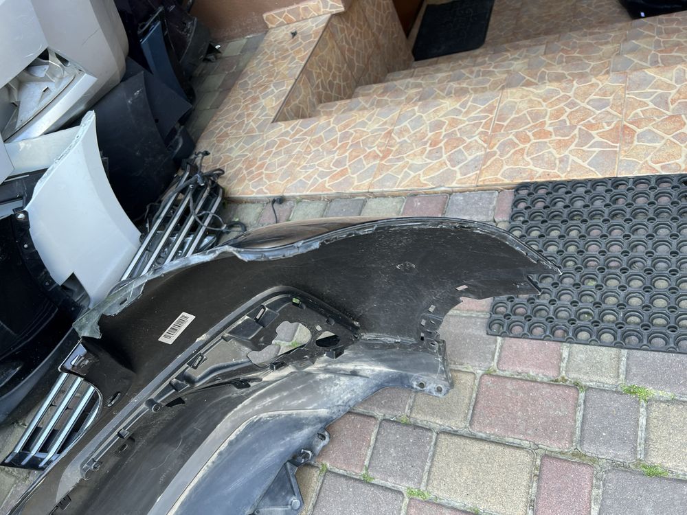 Бампер задній Toyota C-HR 2016-2017-2018-2019-2020