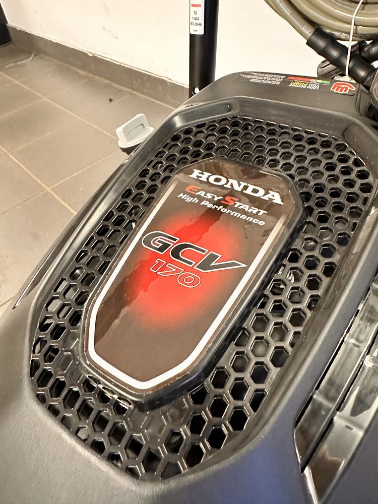 Myjka cisnieniowa do mycia motocykla czy quada spalinowa