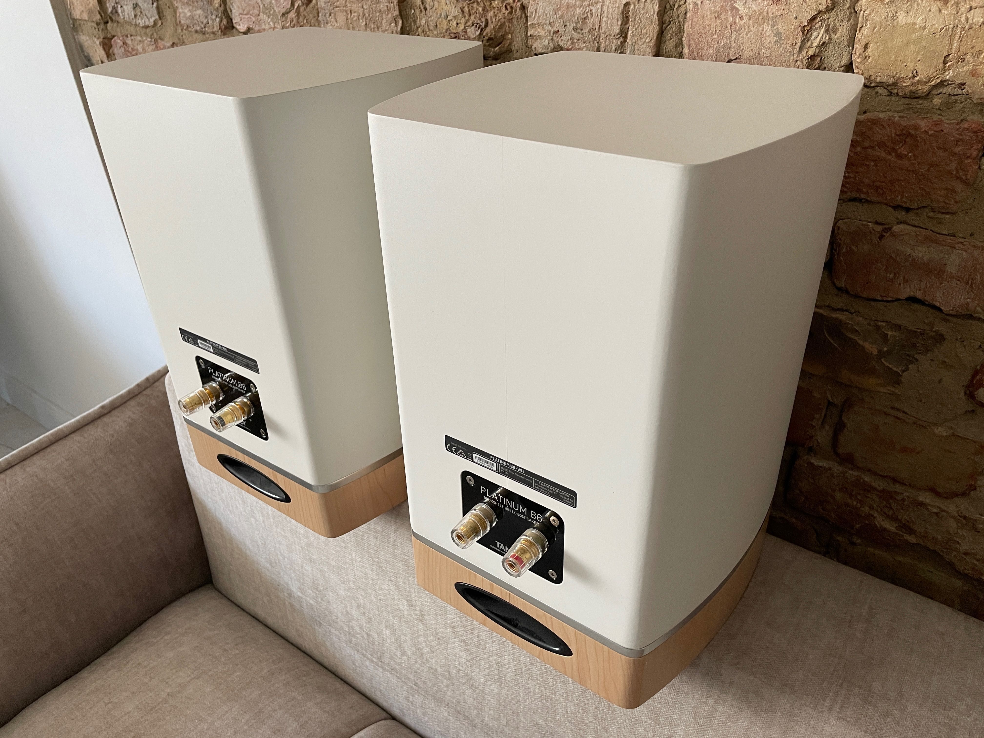 Tannoy Platinum B6 – świetne monitory w białym kolorze