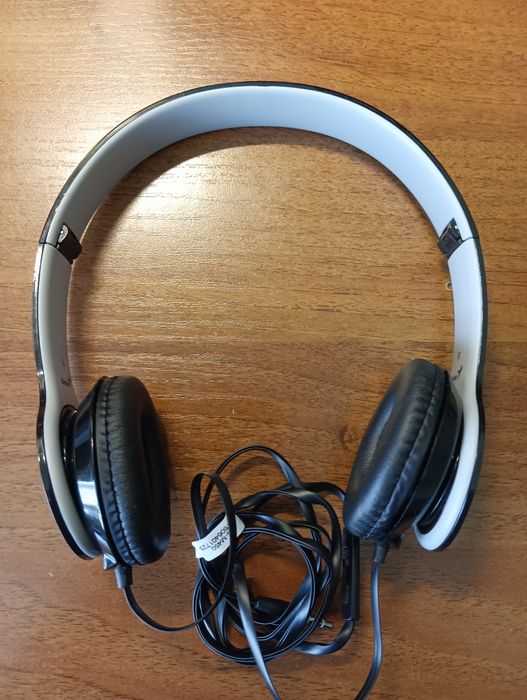 Продам наушники- гарнитуру Genius HS-M450