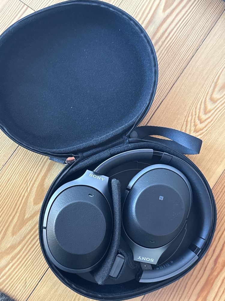 Sony WH-1000XM2 - Auscultadores Bluetooth com Cancelamento de Ruído