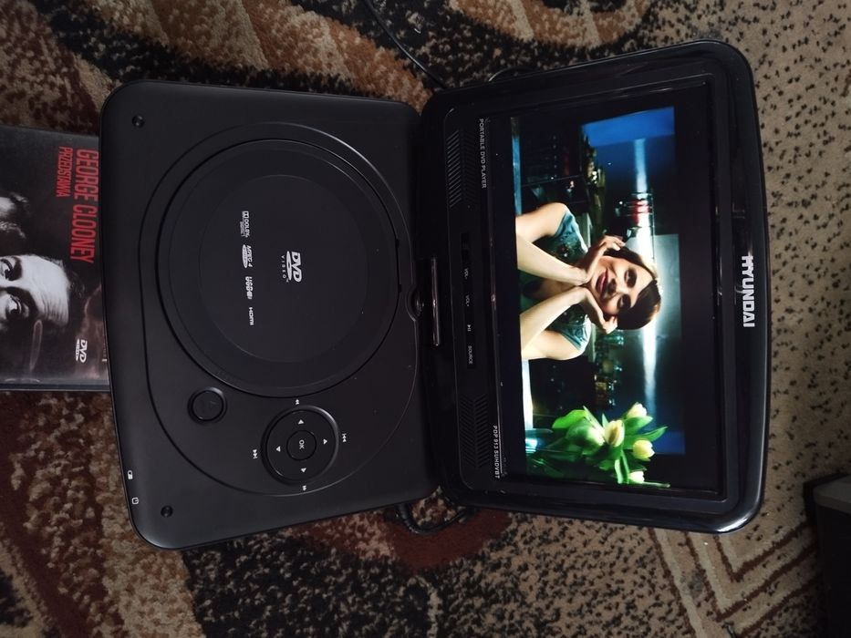 DVD Hyundai małe przenośne