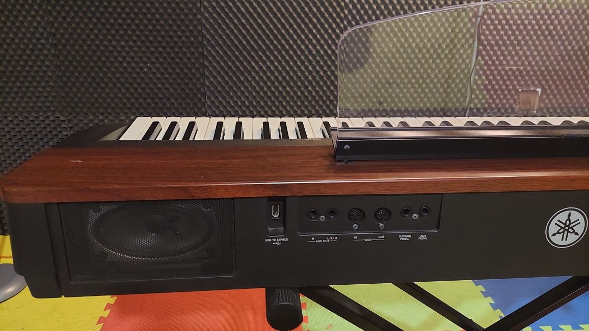 Piano Yamaha P-155