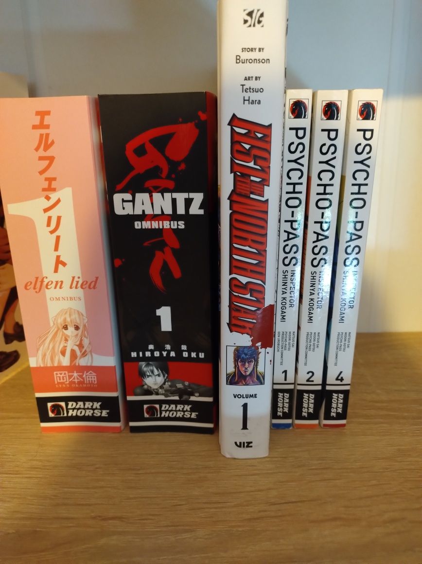 Zestaw Różnych Książek Manga