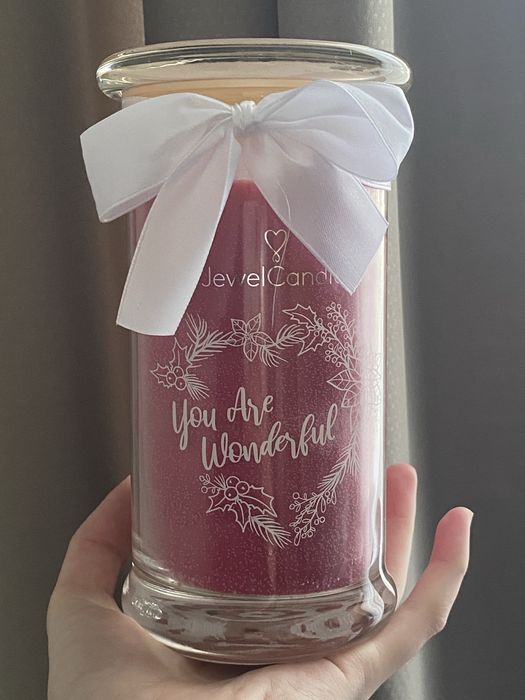 Свічка зі срібною прикрасою всередині JewelCandle