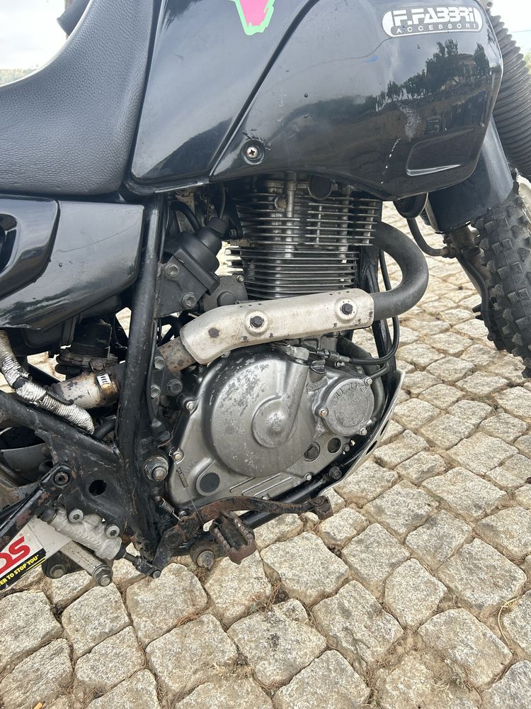 Suzuki DR 650 RE