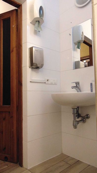 Kwatera w pokoju wieloosobowym: czynsz/dzień. Czytaj szczegóły*