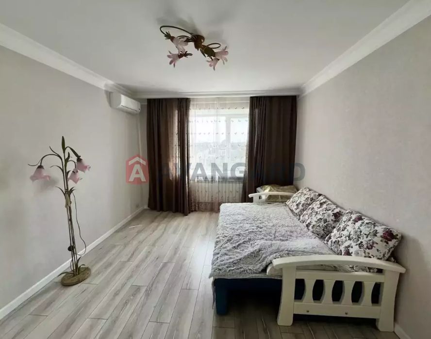 Продам 3-комнатную Слобожанское Брама