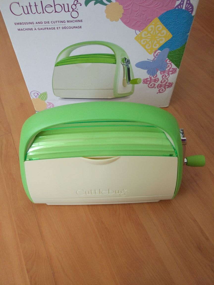 Máquina corte Cuttlebug parecida com Sizzix
para Scrapbooking , etc