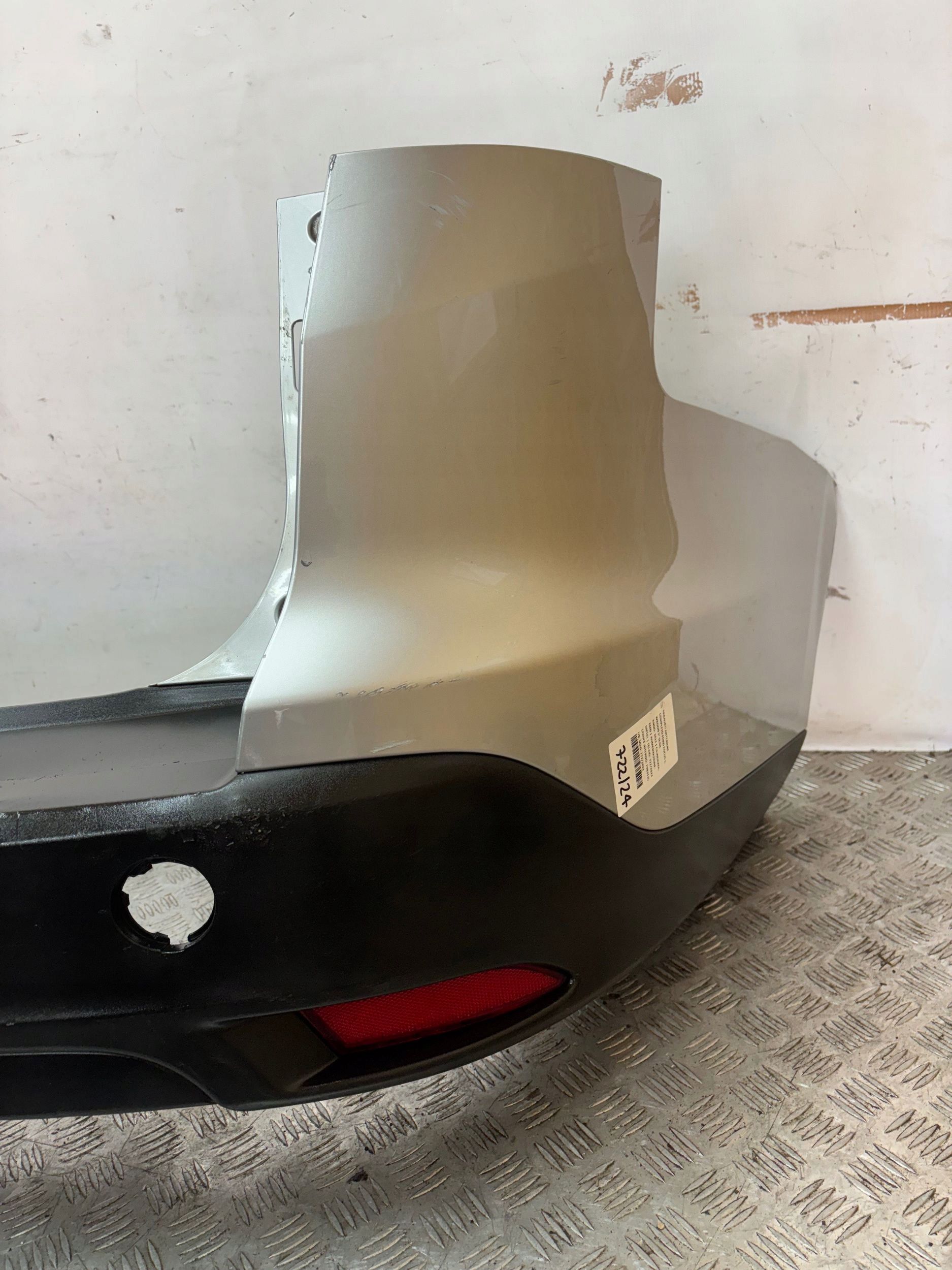 Zderzak tył Tylny Ford Focus 3 Iii MK3 Kombi 10-