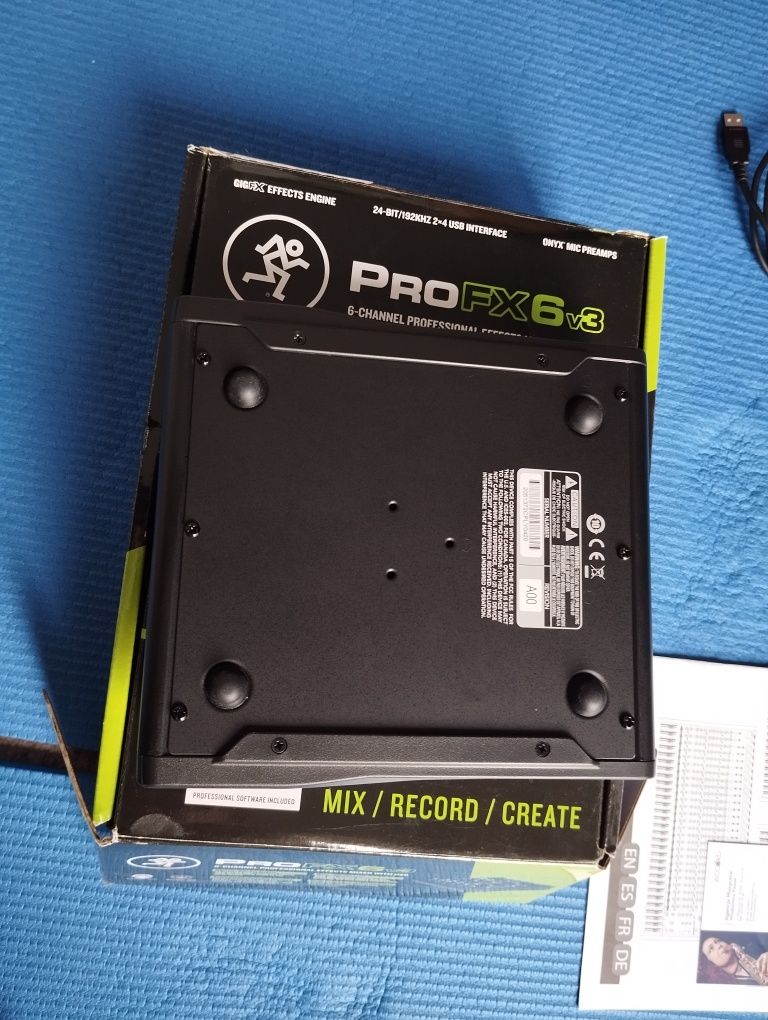 Mikser analogowy Mackie PROFX6 V3