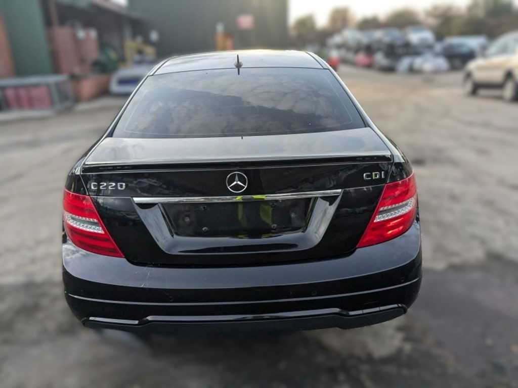 Mercedes W204 Classe C250 de 2014 (Para Peças)