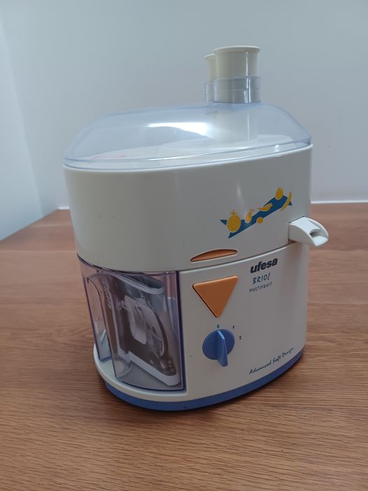 Liquidificadora para Sumos UFESA LC5005