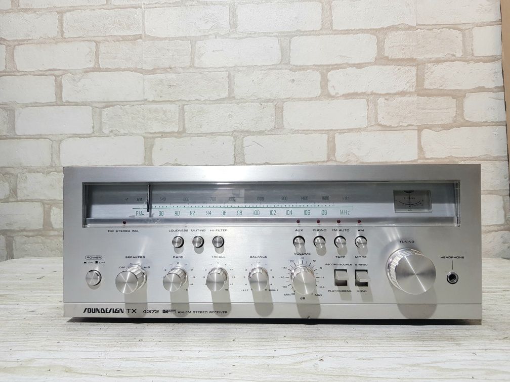 FM/AM  Вінтажний ресивер Soundesign TX 4372   б/у з Німеччини