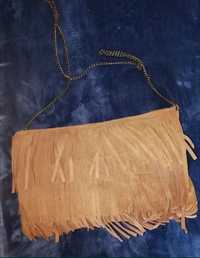 Clutch camel 100% pele com franjas