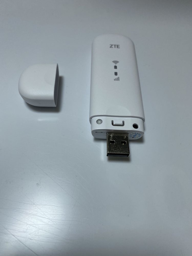 4G/3G USB WiFi модем ZTE MF79U