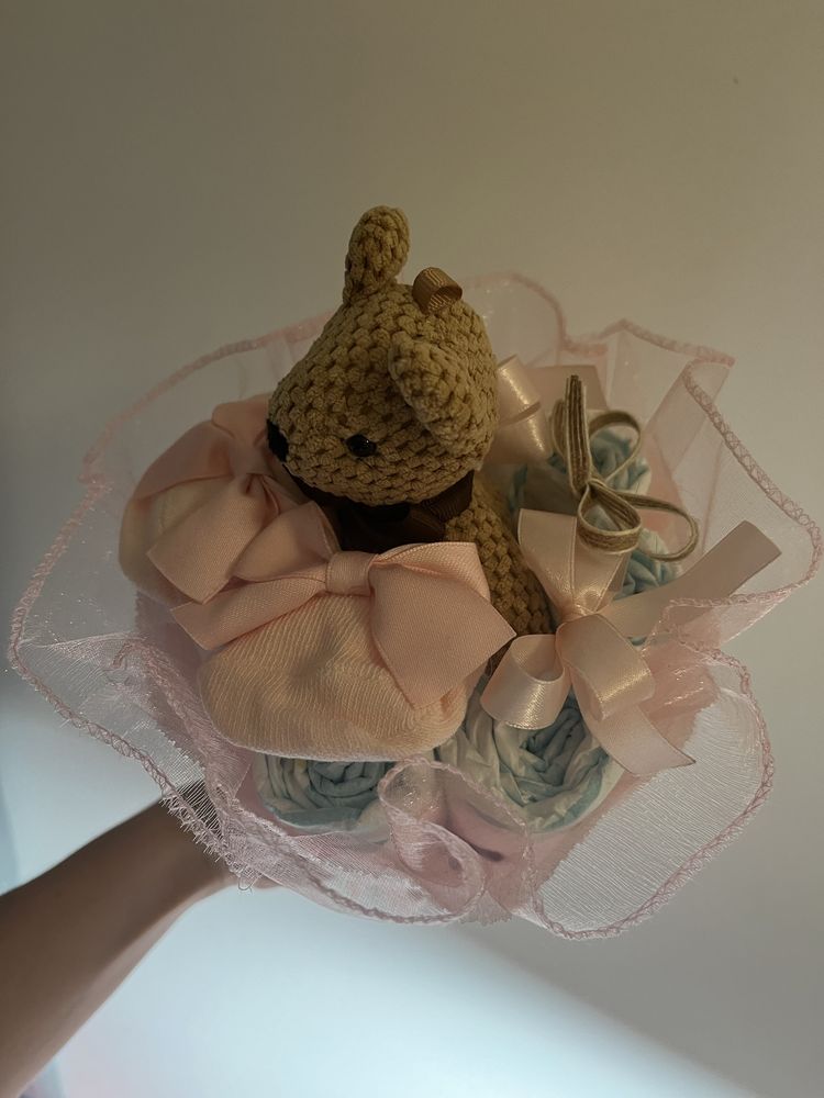 Bukiet z pampersów tort prezent babyshower