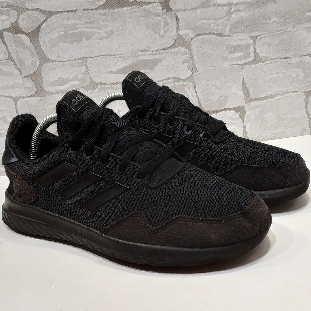 кросівки Adidas Archivo 40р/25.5см