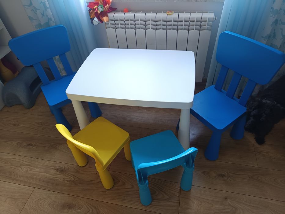 Stolik i krzesełka Ikea