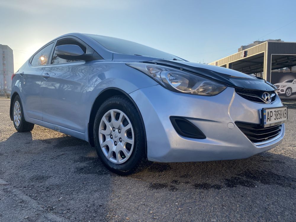 Hyundai Elantra 1.6