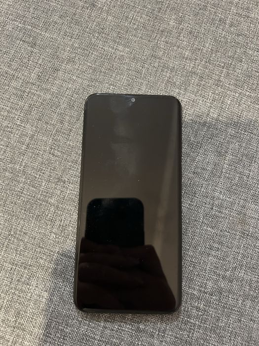 Samsung A20e w dobrym stanie
