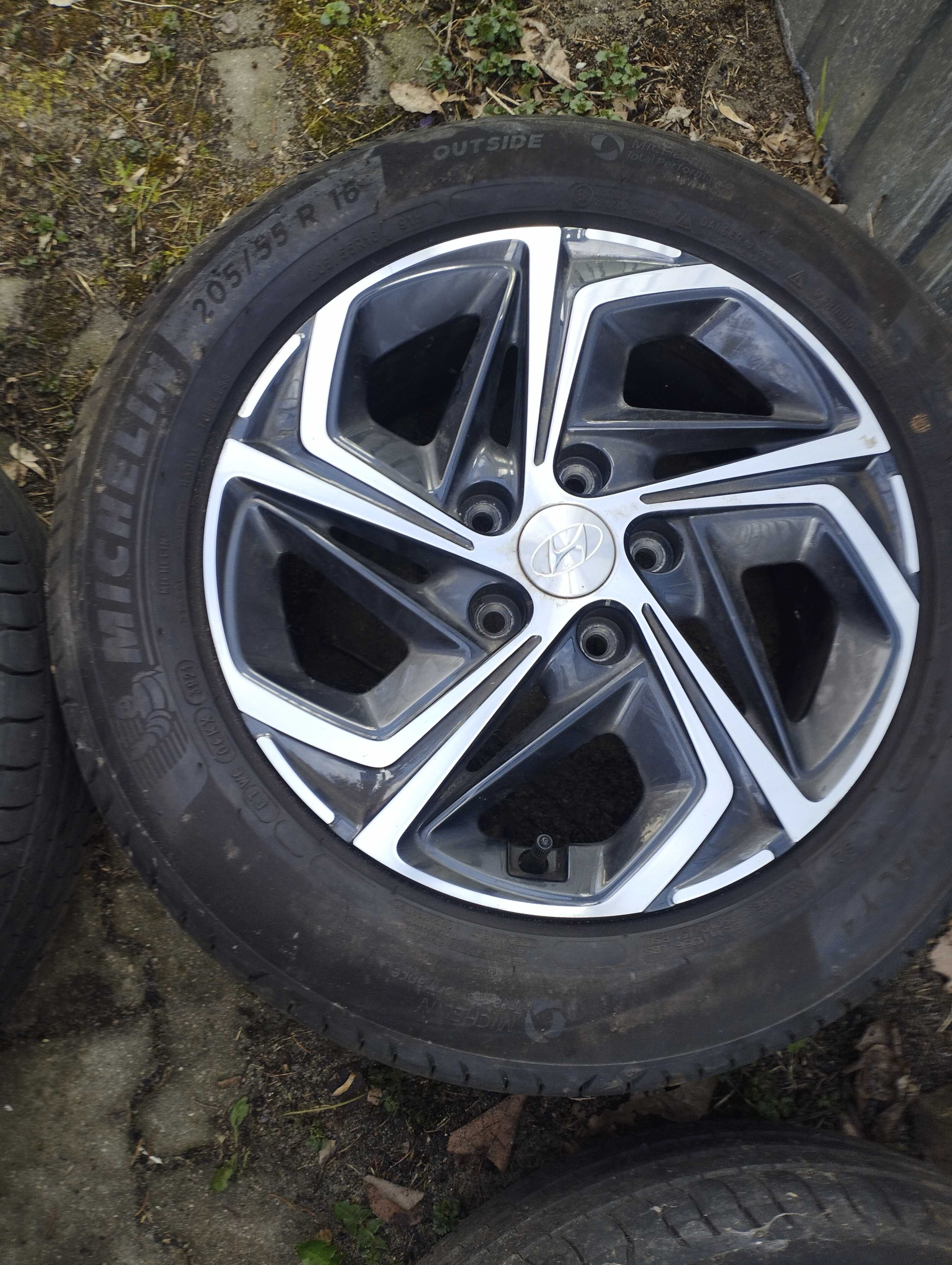 Koła felgi letnie Hyundai i30, ix20  205/55/r16