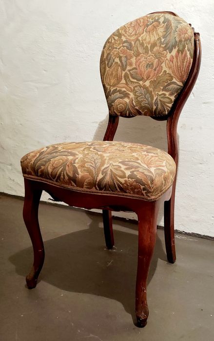 Krzesła drewniane tapicerowane Antyk 4 szt.