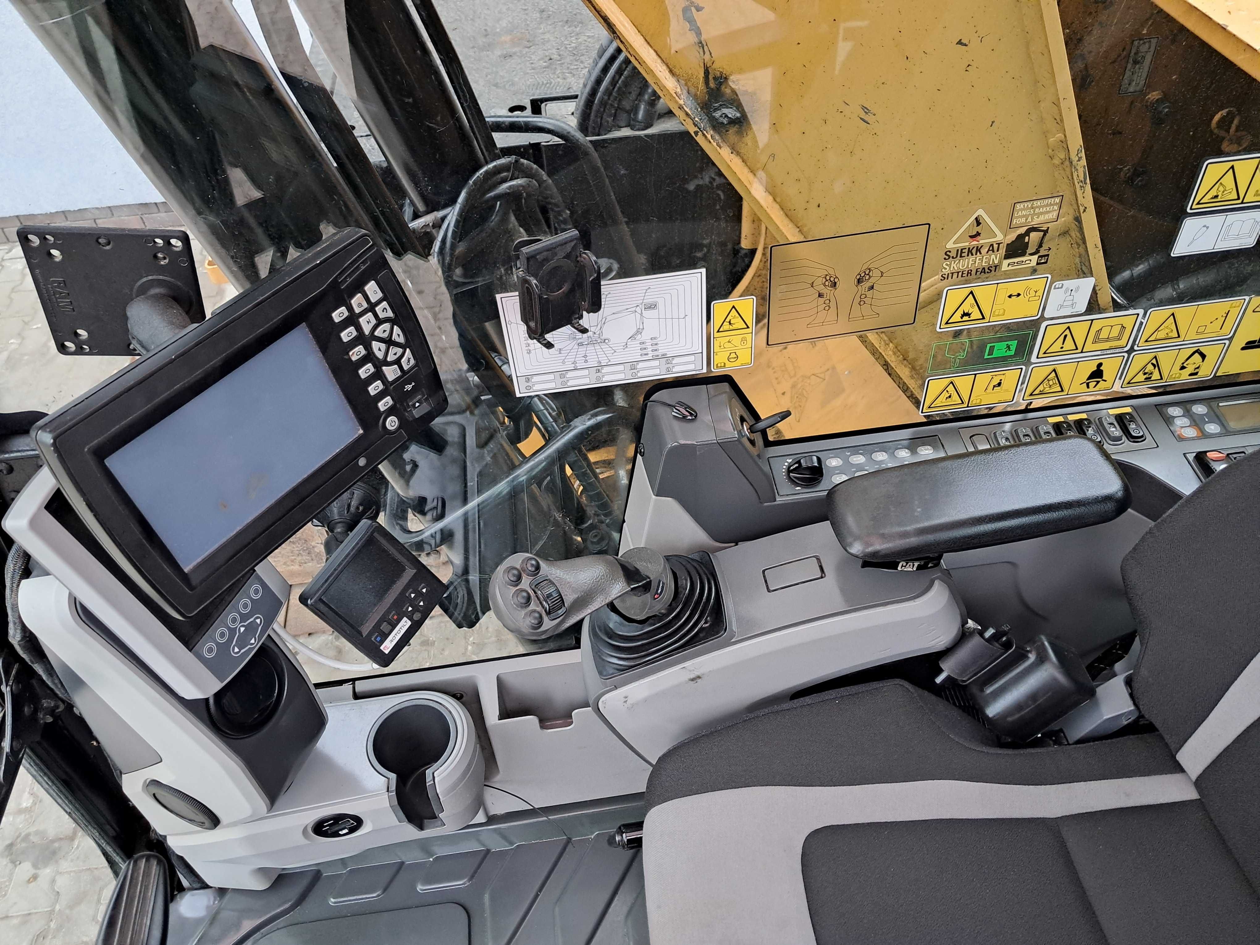CATERPILLAR 320 EL RR GPS 3D Trimble 3D Rototilt Roto System Niwelacji