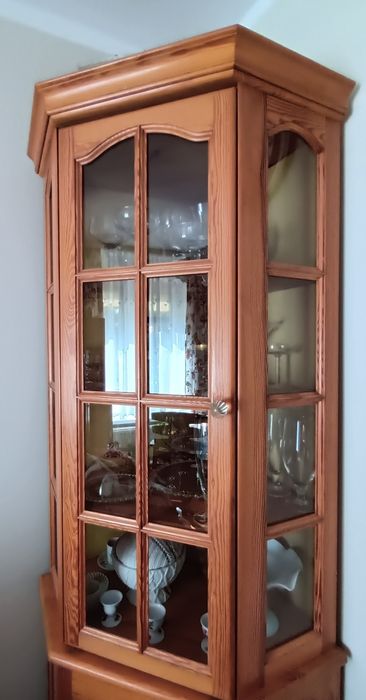 Kredens wiitryna narożna drewniana