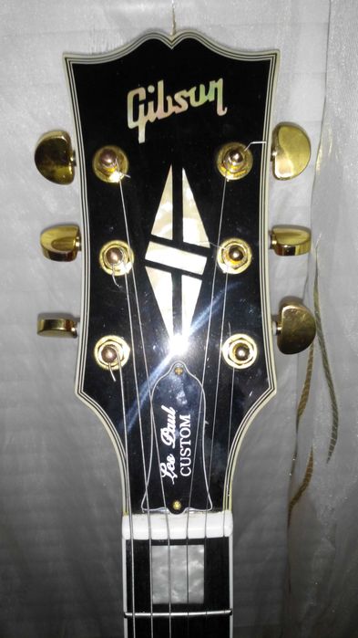 Продам  эл.гитару GIBSON LES PAUL
