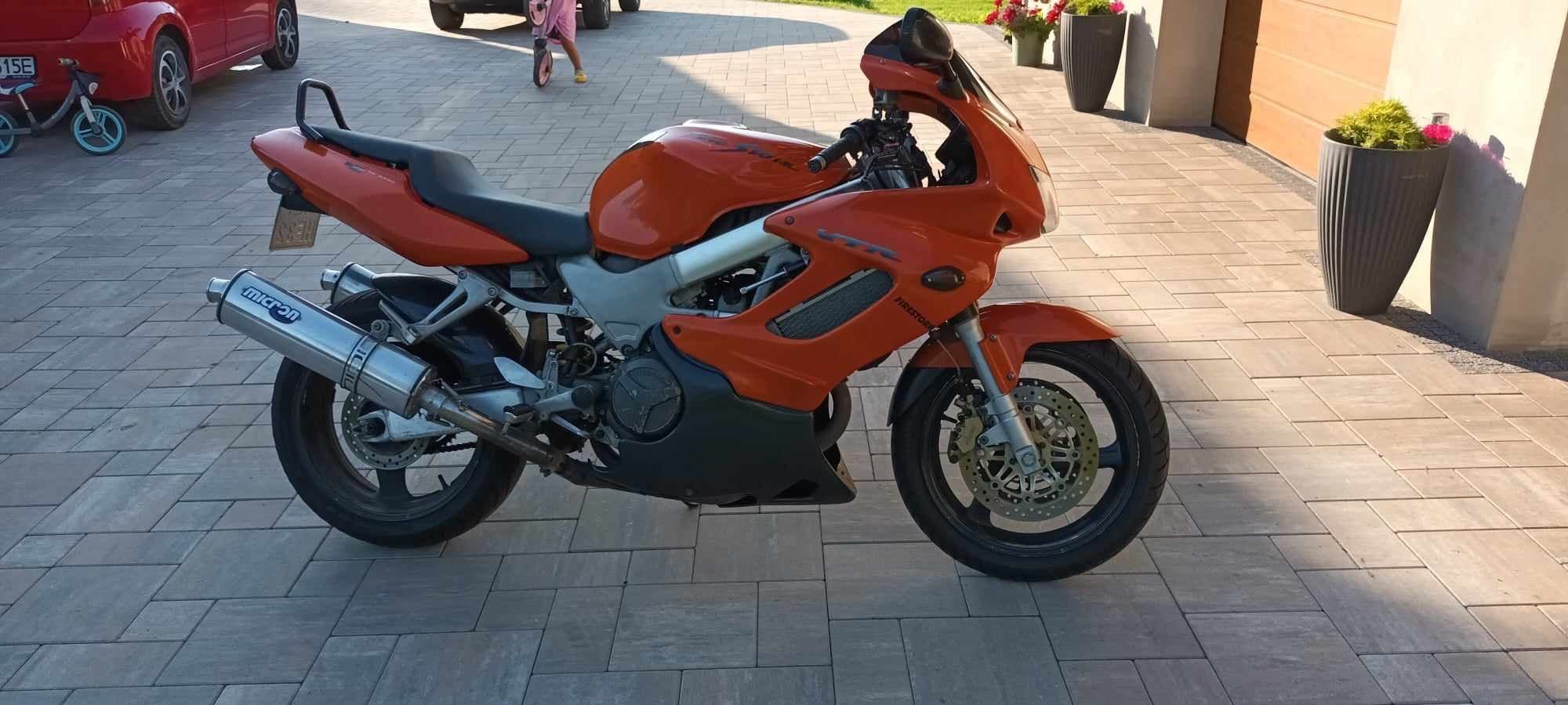 Honda VTR 1000 !