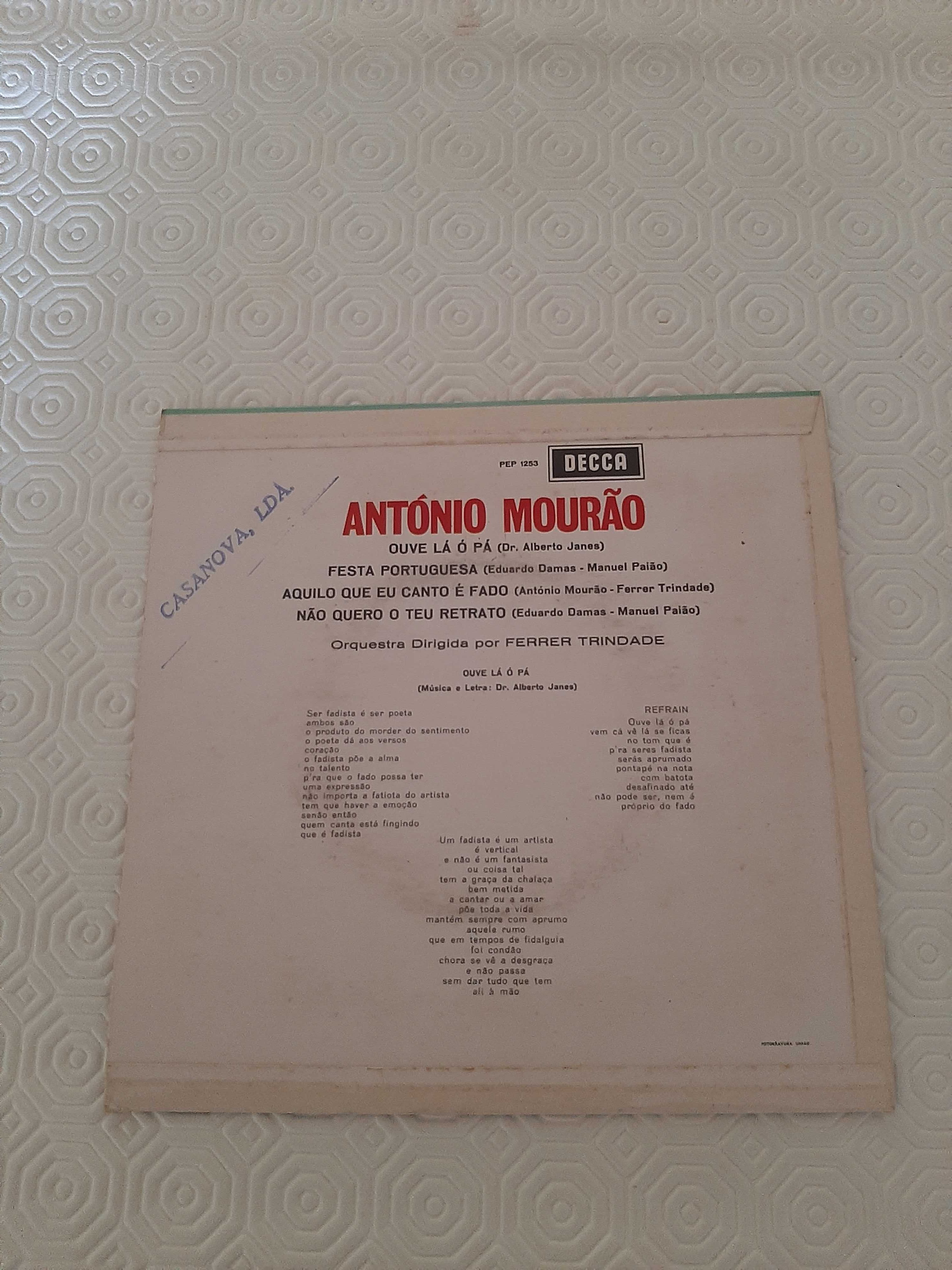 Discos Fernando Farinha e António Mourão